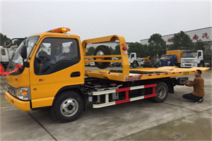 鹰手营子矿区哪里有拖车服务