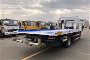 鹰手营子矿区汽车救援补胎