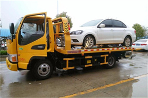 鹰手营子矿区附近拖车救援24小时服务热线